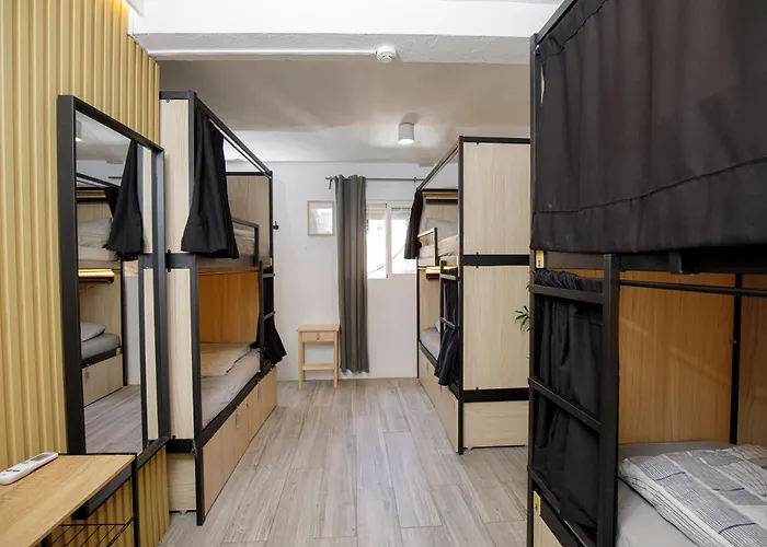 Onefam Paralelo Hostel Barcelona