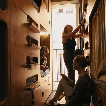 Hostel Onefam Paralelo *